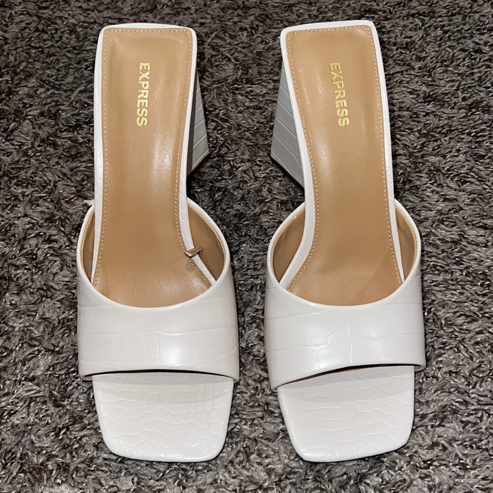 EXPRESS Sandals